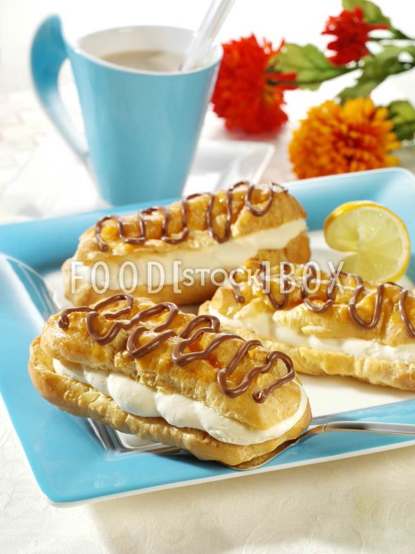 Zitronen-Eclairs