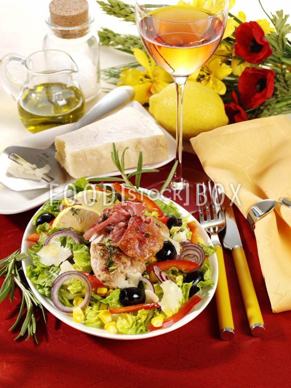 Zitronenschnitzel auf Bauernsalat