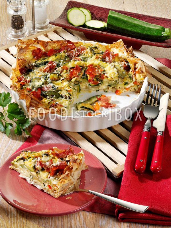 Zucchini-Quiche mit Schinken