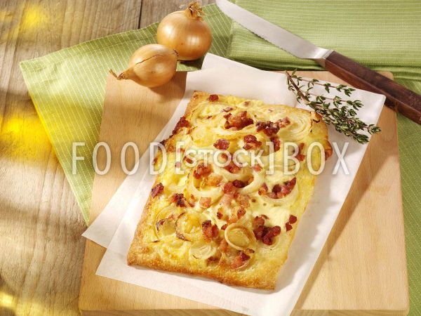 Zwiebelkuchen mit Schinken 1