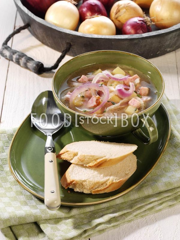Zwiebelsuppemit Kasseler